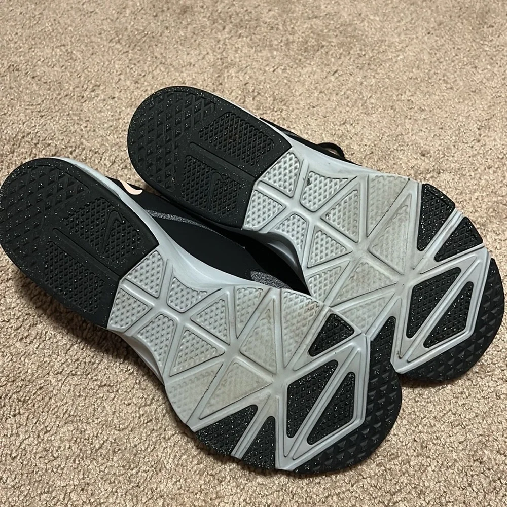 Nike Air Bella TR Womens Size 9.5 Gray/Black Running/Training Shoes - Picture 5 of 6